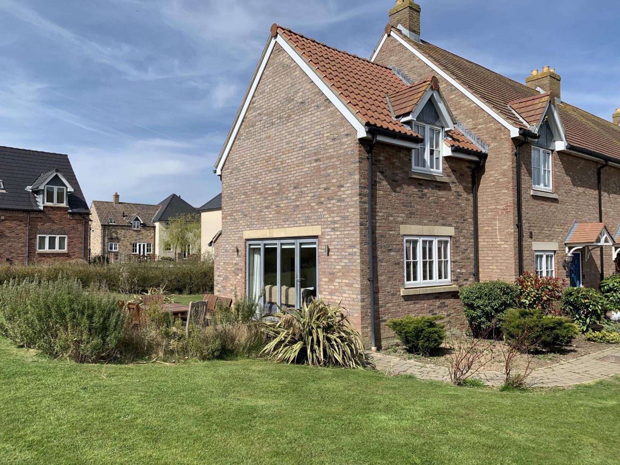 Caramel Cottage At The Bay Filey, Sleeps 6, 2 Dogs Welcome For Free Too Exterior photo
